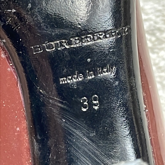 Burberry Peeptoe Ruffle Patent Leather Pumps Heels Burgundy Maroon Sz 39 - Picture 12 of 16